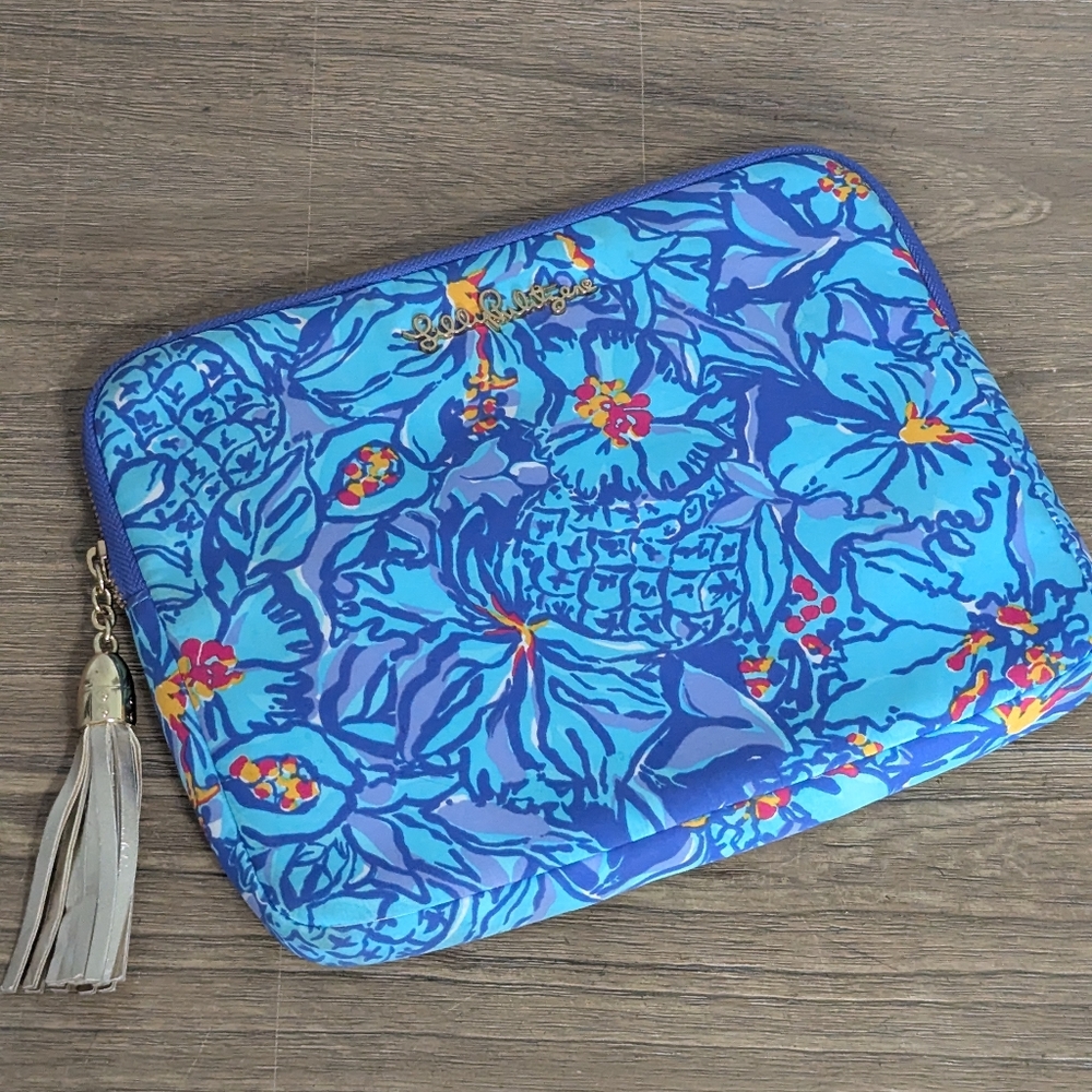 Lilly Pulitzer Blue Mai Tai Floral Ipad Clutch Bag